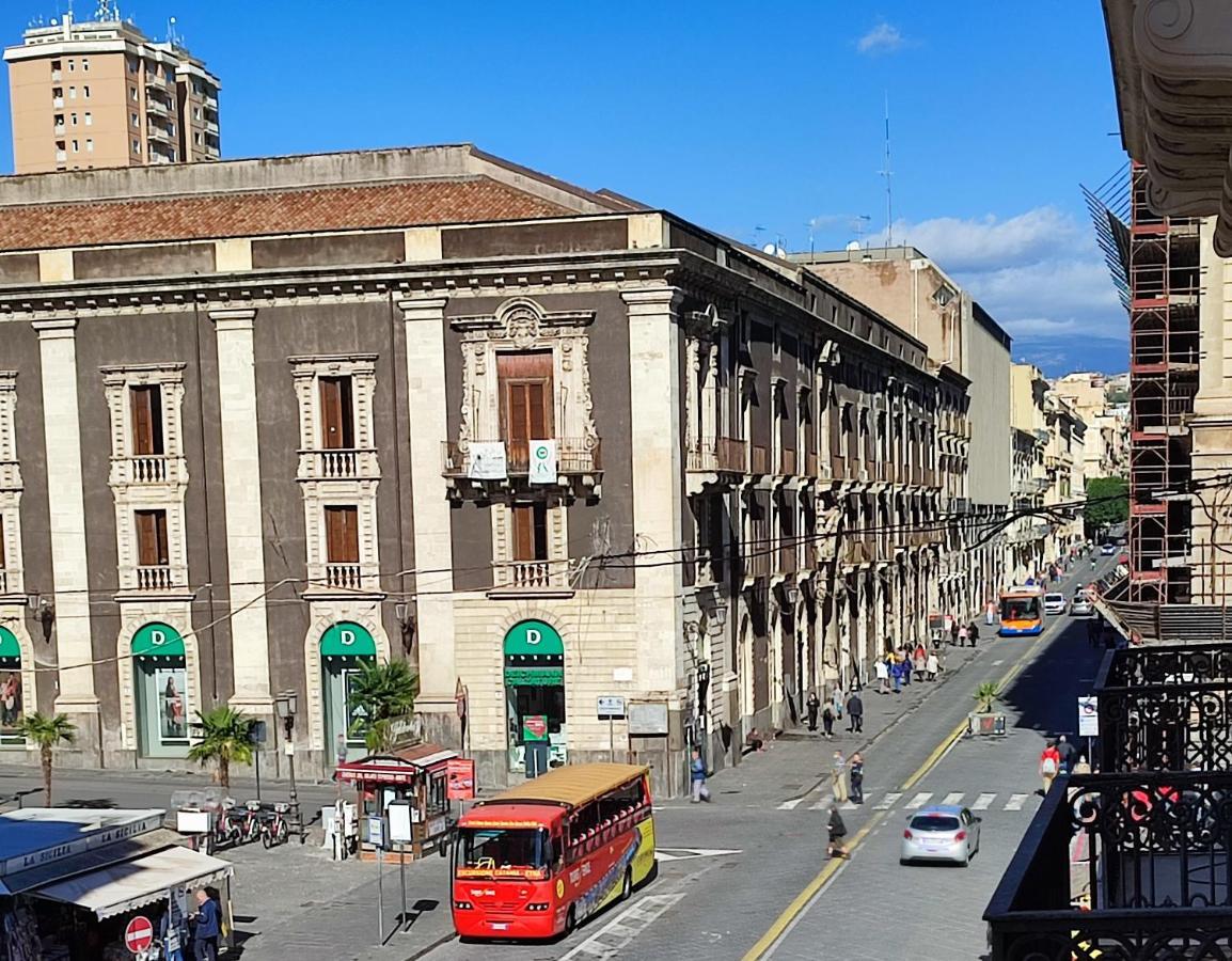 Cortile Stesicoro Bed and Breakfast Catania Eksteriør billede