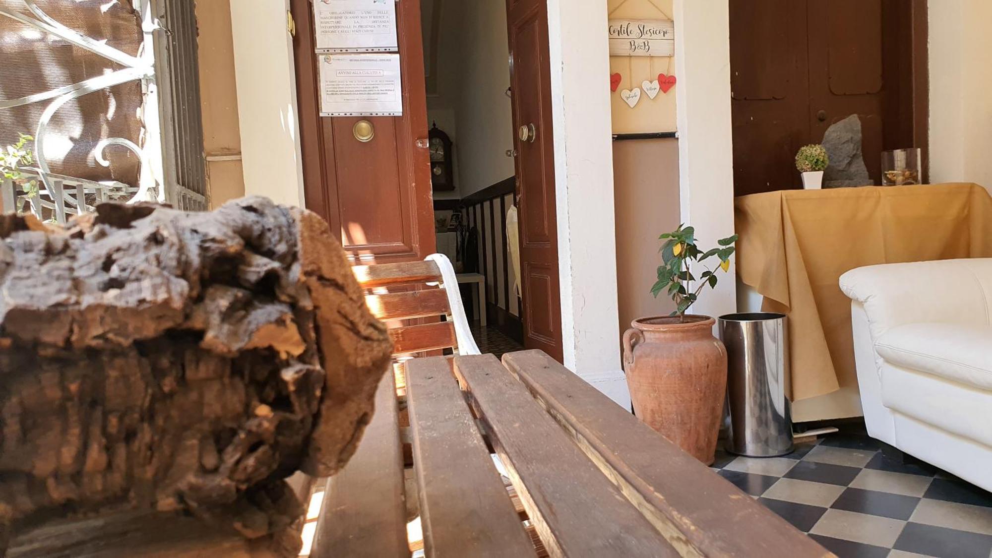 Cortile Stesicoro Bed and Breakfast Catania Eksteriør billede